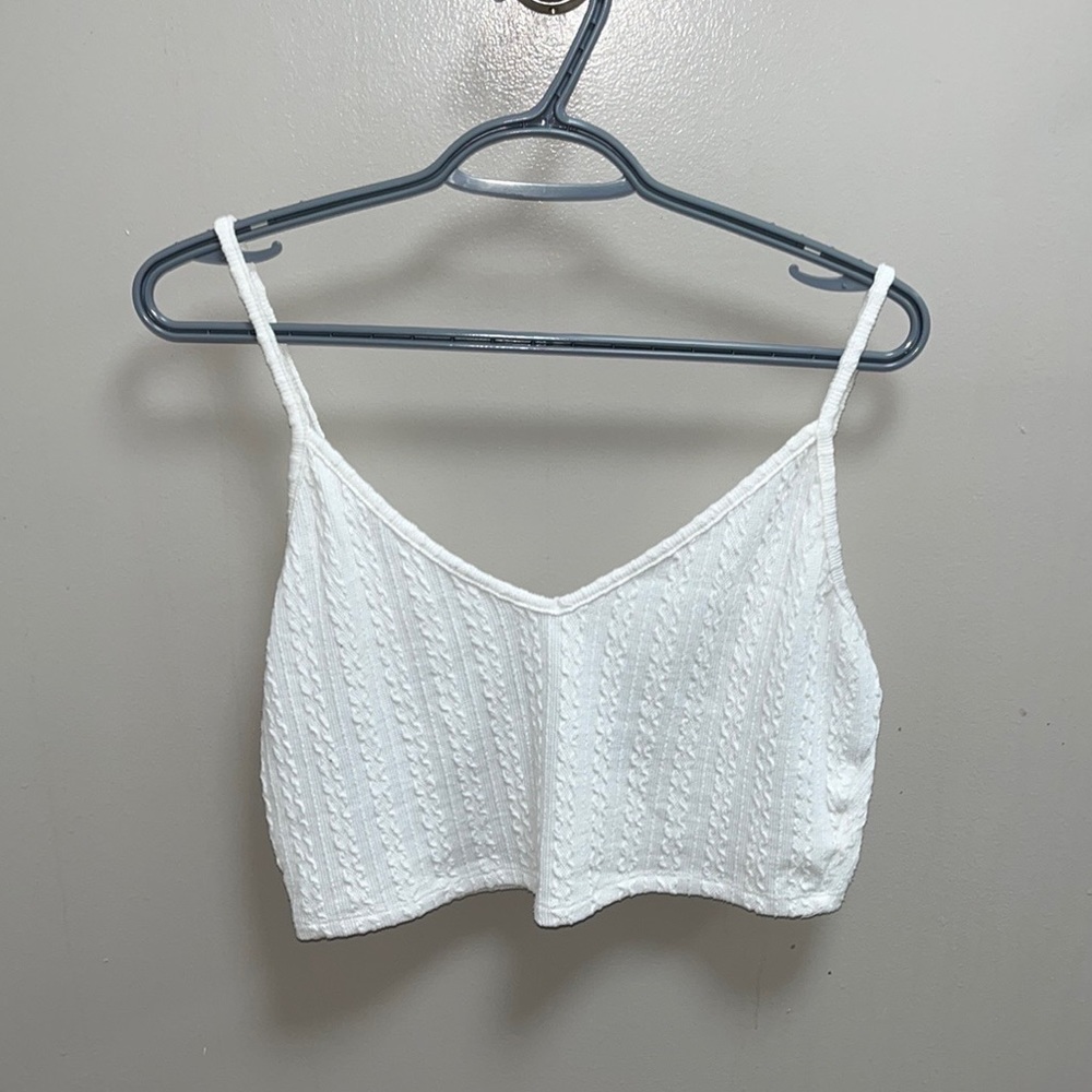 🪻3/$30 Detailed crop top!🪻